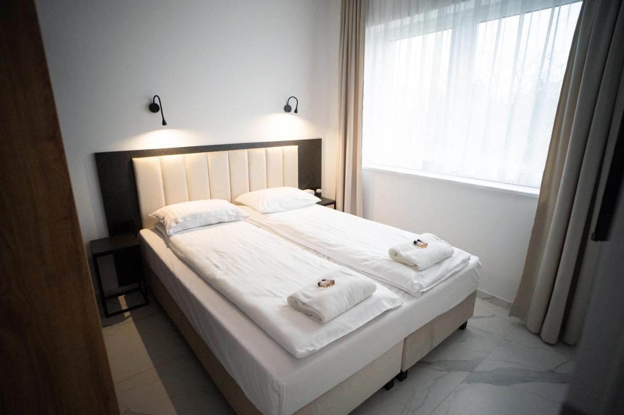 Apartament Powidz Appartamento Esterno foto