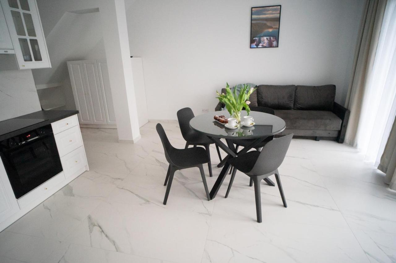 Apartament Powidz Appartamento Esterno foto